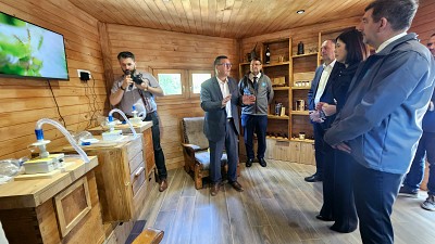 A New Beekeeping Center Creates Opportunities for Mine Victims 
